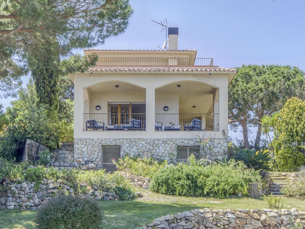 Belvilla By Oyo In With Pool Villa